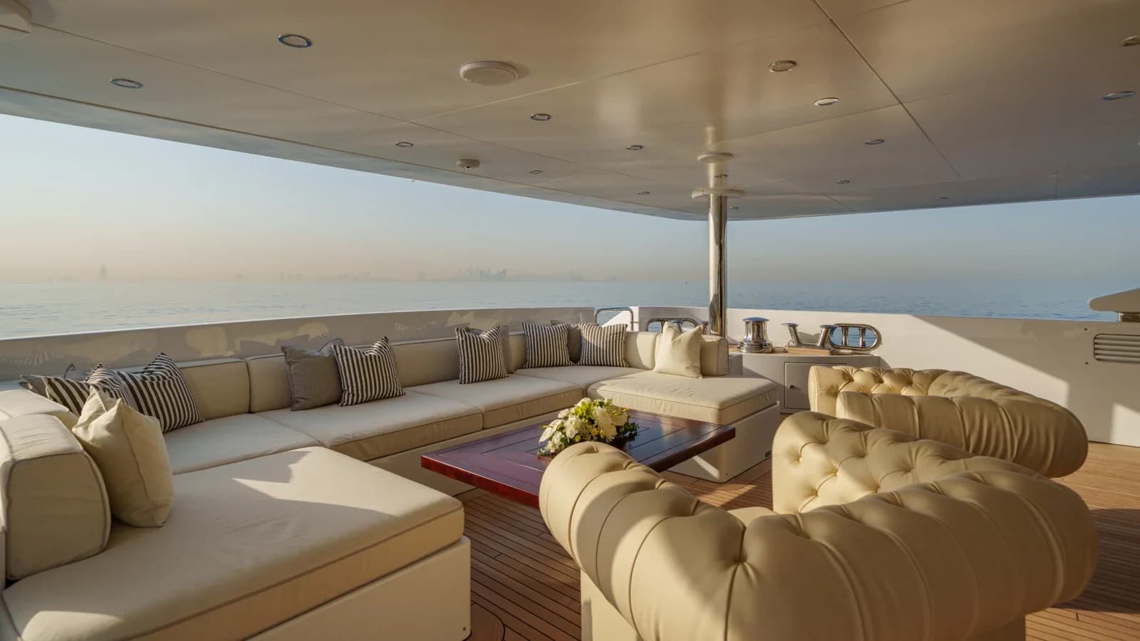 Benetti Bombay — photo 4