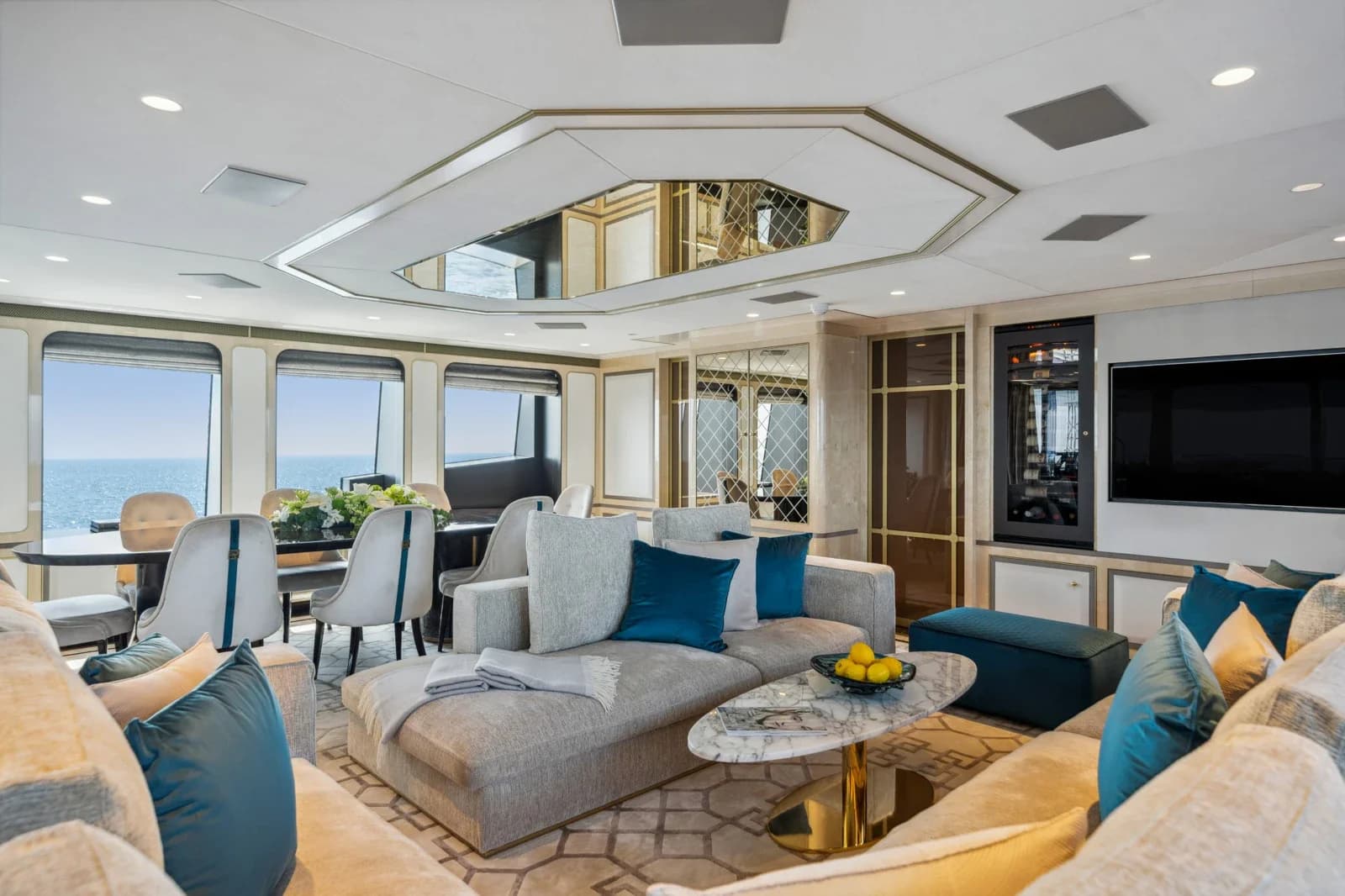 Benetti Bombay — photo 6