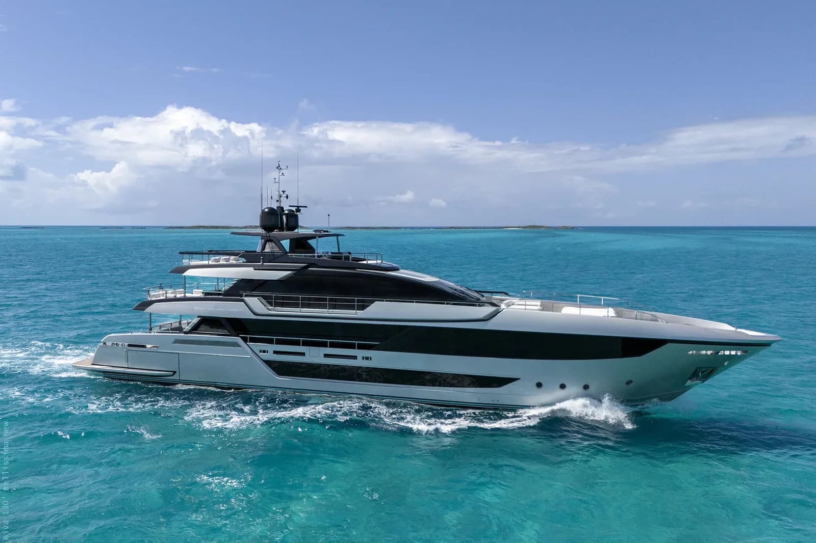 Riva 130